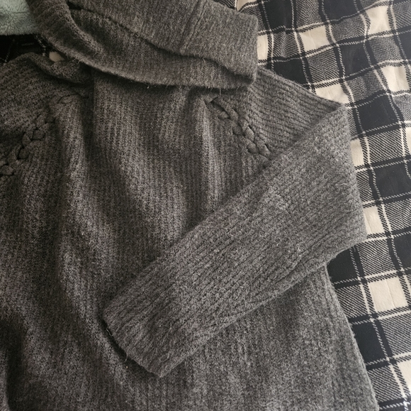 Knit sweater - Picture 3 of 3